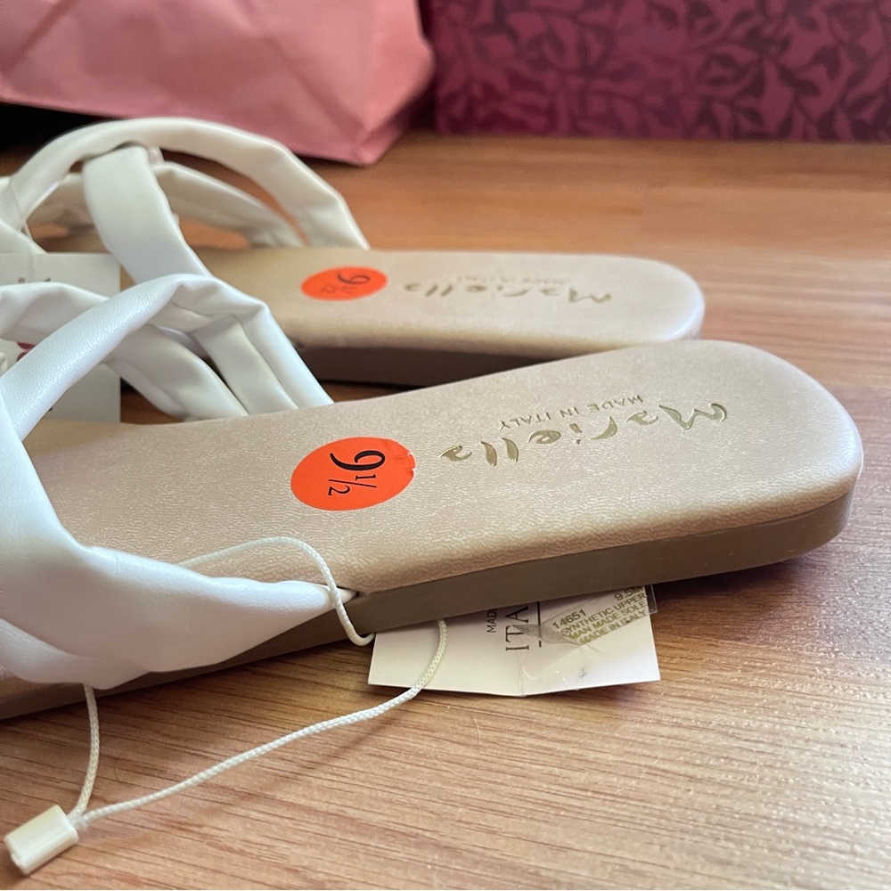 ⭐️3/$25⭐️ NWT Marcella Leather Slip-On Sandals | Women’s Size 9.5 - Picture 2 of 5